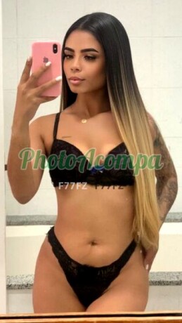 larissa-martins-21-992663457-ninfeta-dona-de-um-corpo-natural-com-160-de-altura-big-1