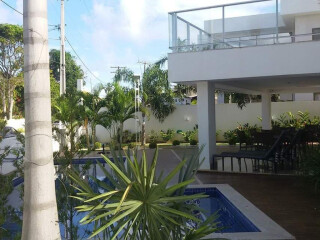 Casa de temporada em Guarajuba, Camacari Bahia. Venda e Temporada - Casa Alto padrão Guarajuba - 6 suítes com ar - Piscina e churrasqueira - Condomínio Paraíso