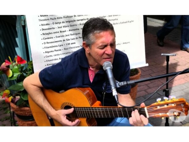 professor-de-guitarra-violao-e-canto-morumbi-cursos-de-teatro-danca-e-musica-big-0